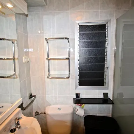 Sunrise - Muchavista Views, Sleeps 6 Apartment